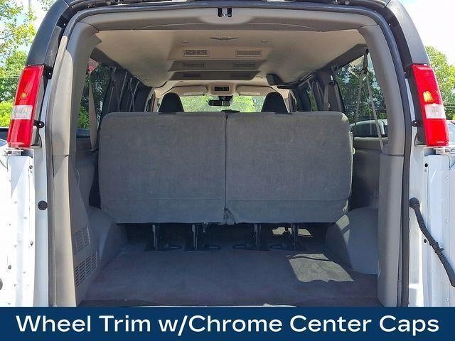 2025 Chevrolet Express Passenger 1LT