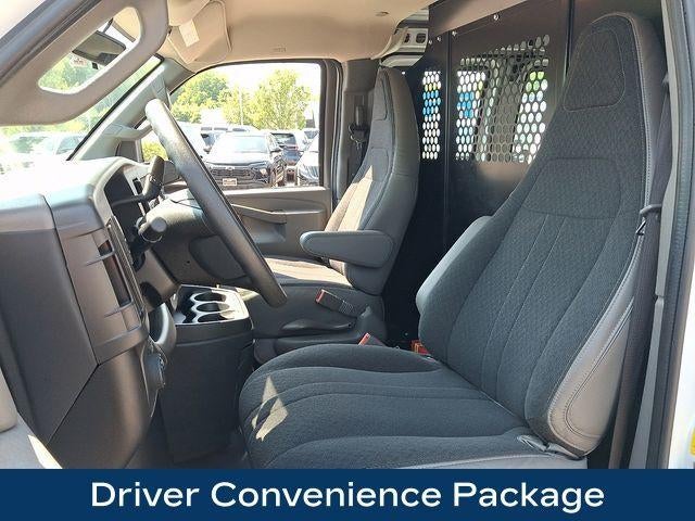 2025 Chevrolet Express Cargo Base