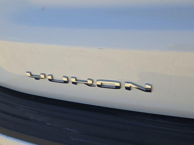 2021 GMC Yukon SLE