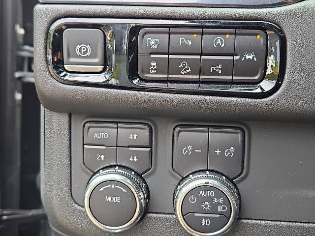 2025 GMC Yukon AT4