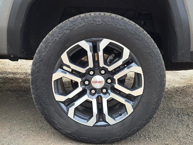 2024 GMC Canyon AT4