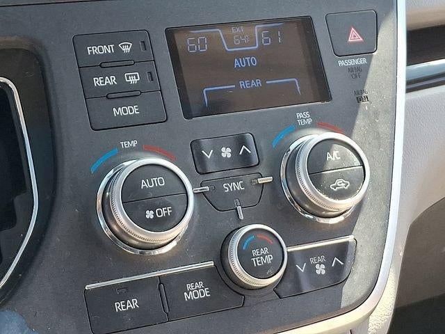 2020 Toyota Sienna XLE