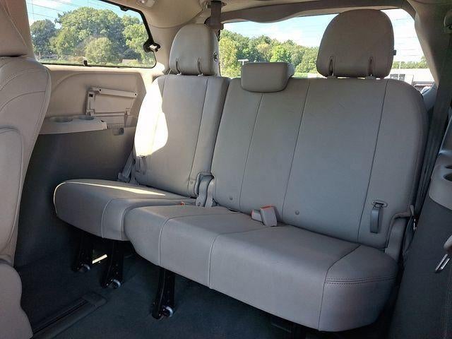 2020 Toyota Sienna XLE