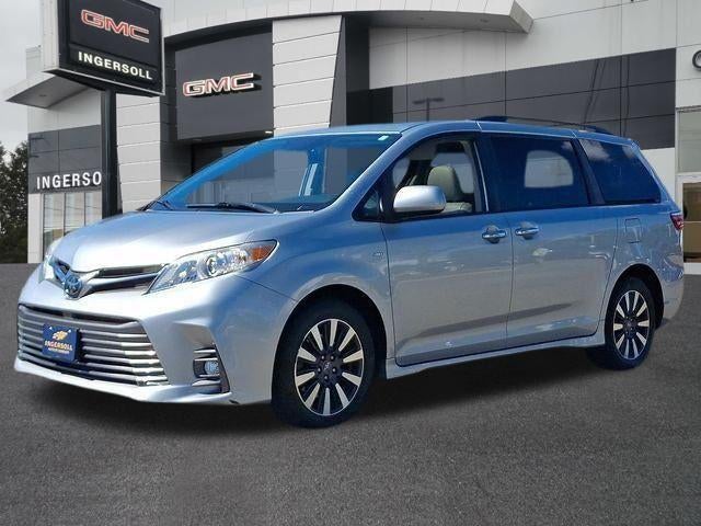 2020 Toyota Sienna XLE