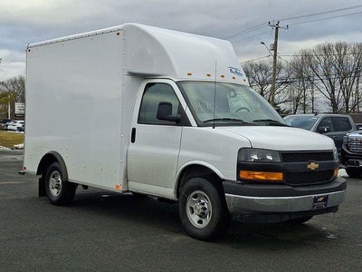 2025 Chevrolet Express Cutaway 3500 Base
