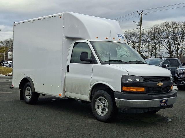 2025 Chevrolet Express Cutaway 3500 Base