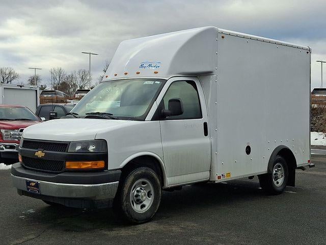 2025 Chevrolet Express Cutaway 3500 Base
