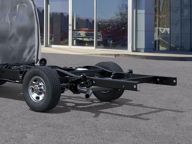 2025 Chevrolet Express Cutaway 3500 Base