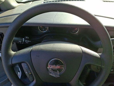 2025 GMC Savana Cutaway 3500 Base