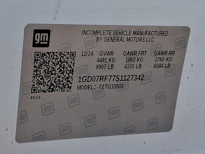 2025 GMC Savana Cutaway 3500 Base