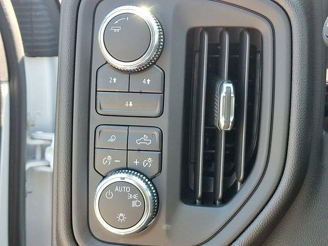 2025 GMC Sierra 3500 HD Chassis Cab Pro