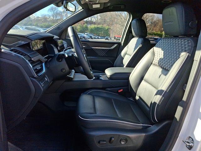 2024 GMC Acadia Denali