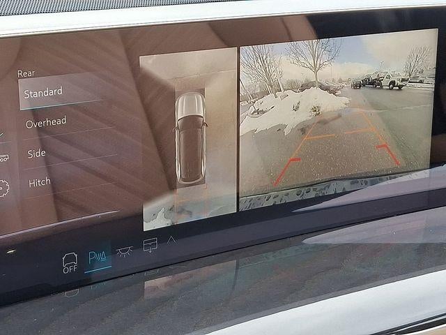 2025 Cadillac ESCALADE IQ Luxury 2