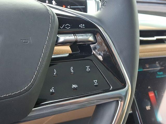 2025 Cadillac ESCALADE IQ Luxury 2