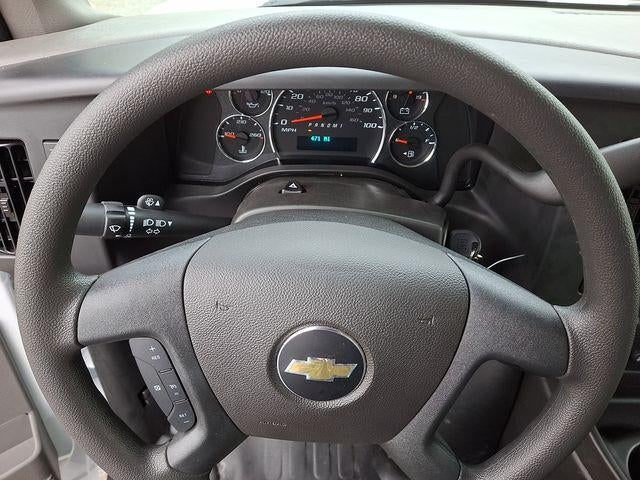 2025 Chevrolet Express Cutaway 3500 Base