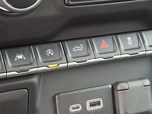 2022 Chevrolet Silverado 1500 Custom Trail Boss