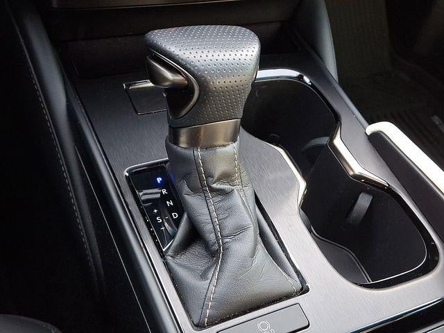 2023 Lexus ES 350 F SPORT Handling