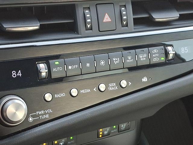 2023 Lexus ES 350 F SPORT Handling