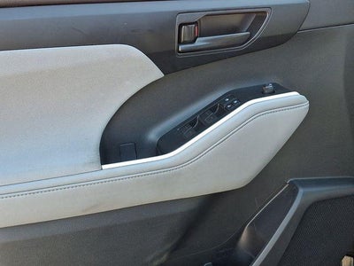 2021 Toyota Highlander Hybrid LE