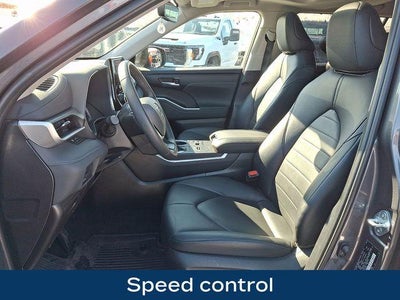 2023 Toyota Highlander Hybrid XLE