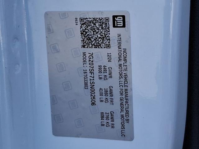 2025 GMC Savana Cutaway 3500 Base