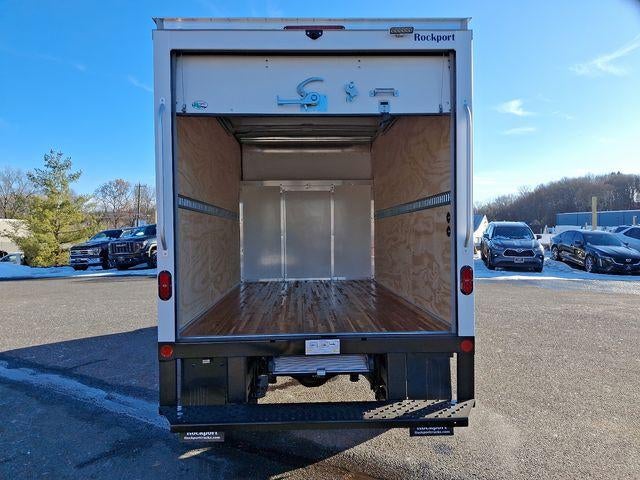 2025 GMC Savana Cutaway 3500 Base