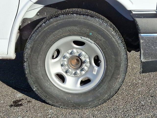 2025 GMC Savana Cutaway 3500 Base