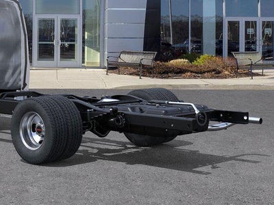 2025 GMC Savana Cutaway 3500 Base