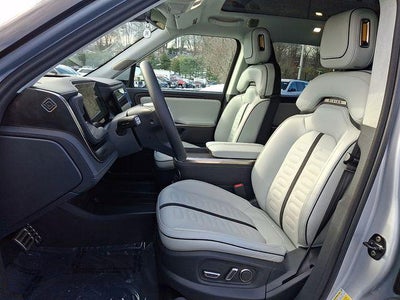 2024 RIVIAN R1S Adventure