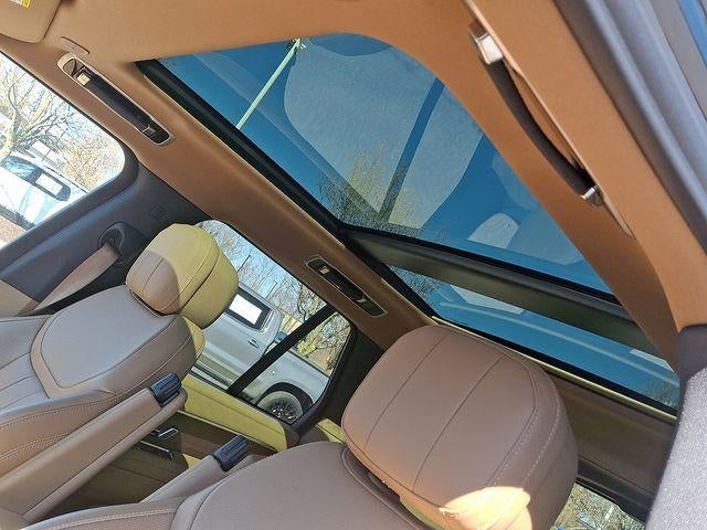 2025 Land Rover Range Rover P400 SE