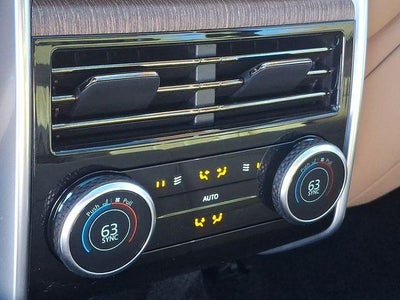 2025 Land Rover Range Rover P400 SE