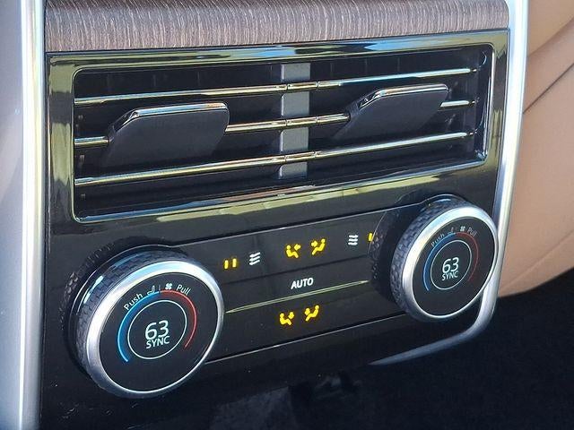 2025 Land Rover Range Rover P400 SE