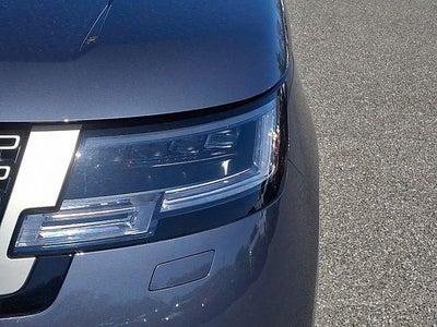 2025 Land Rover Range Rover P400 SE