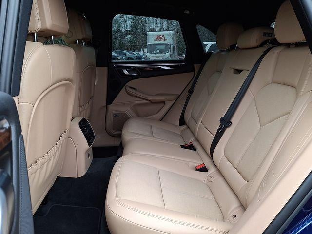 2022 Porsche Macan Base