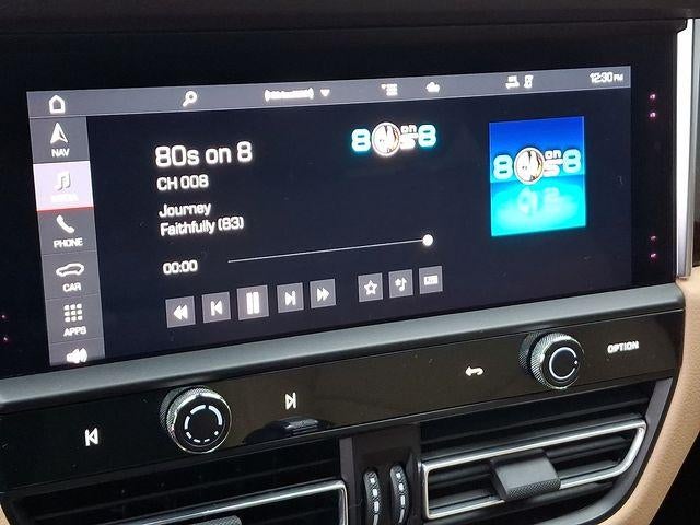 2022 Porsche Macan Base