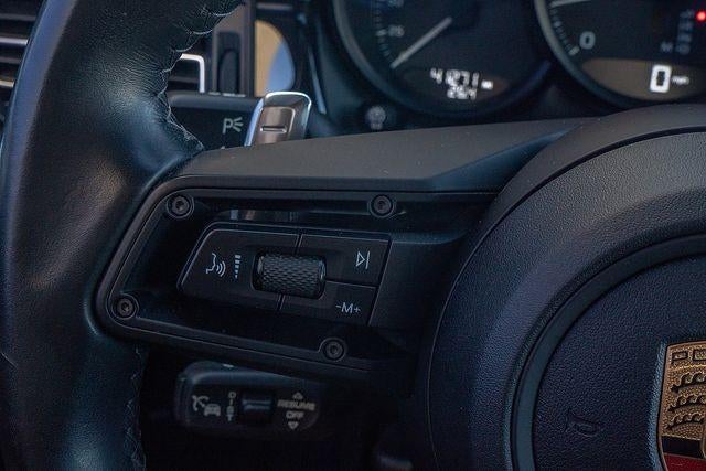 2023 Porsche Macan Base