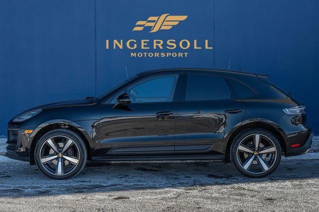 2023 Porsche Macan Base