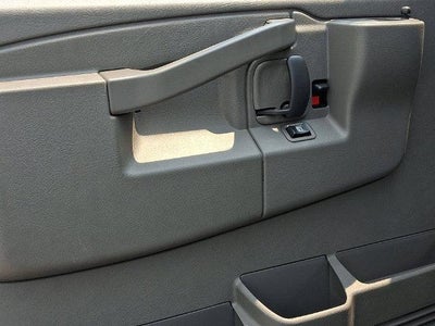 2025 Chevrolet Express Cargo Base