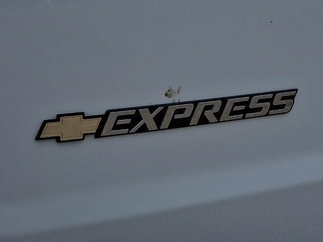 2025 Chevrolet Express Cargo Base