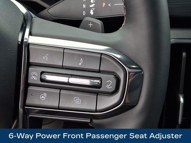 2025 GMC Acadia AT4
