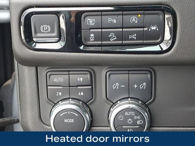 2025 GMC Yukon XL AT4