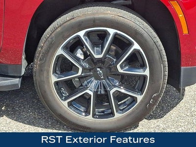2025 Chevrolet Suburban RST