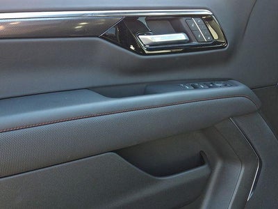 2025 Chevrolet Suburban RST