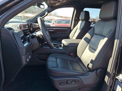 2025 Chevrolet Suburban RST