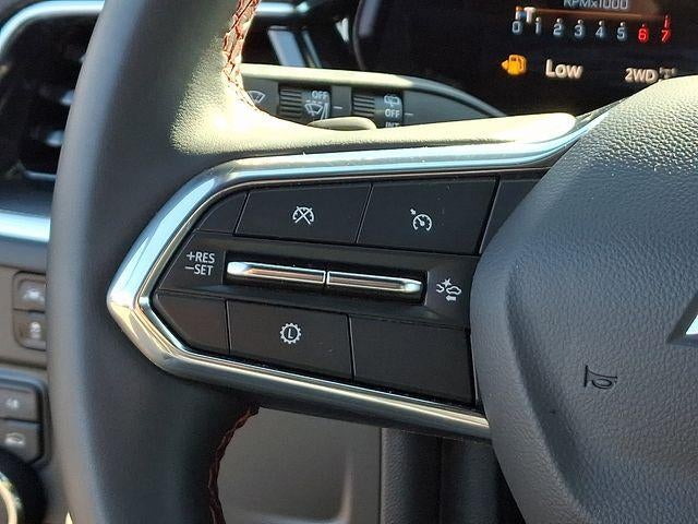 2025 Chevrolet Suburban RST