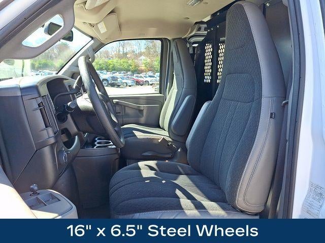 2024 GMC Savana Cargo 2500 Base