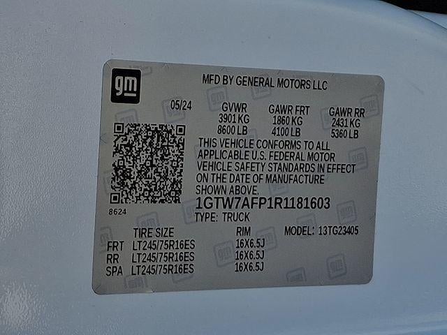 2024 GMC Savana Cargo 2500 Base