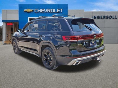 2024 Volkswagen Atlas 2.0T Peak Edition SEL