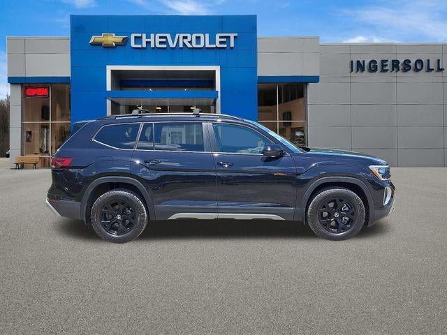 2024 Volkswagen Atlas 2.0T Peak Edition SEL