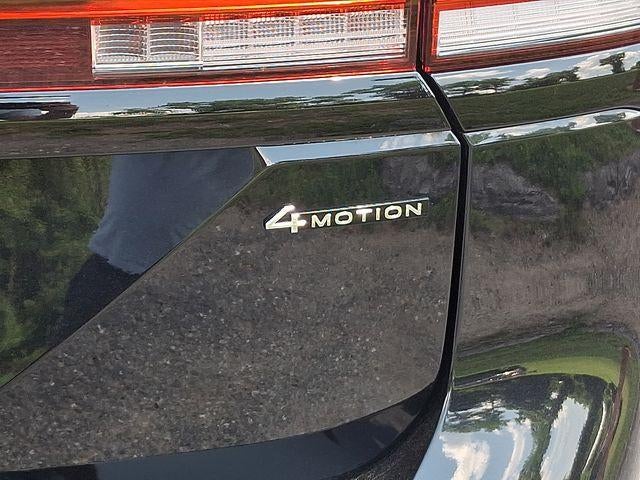 2024 Volkswagen Atlas 2.0T Peak Edition SEL